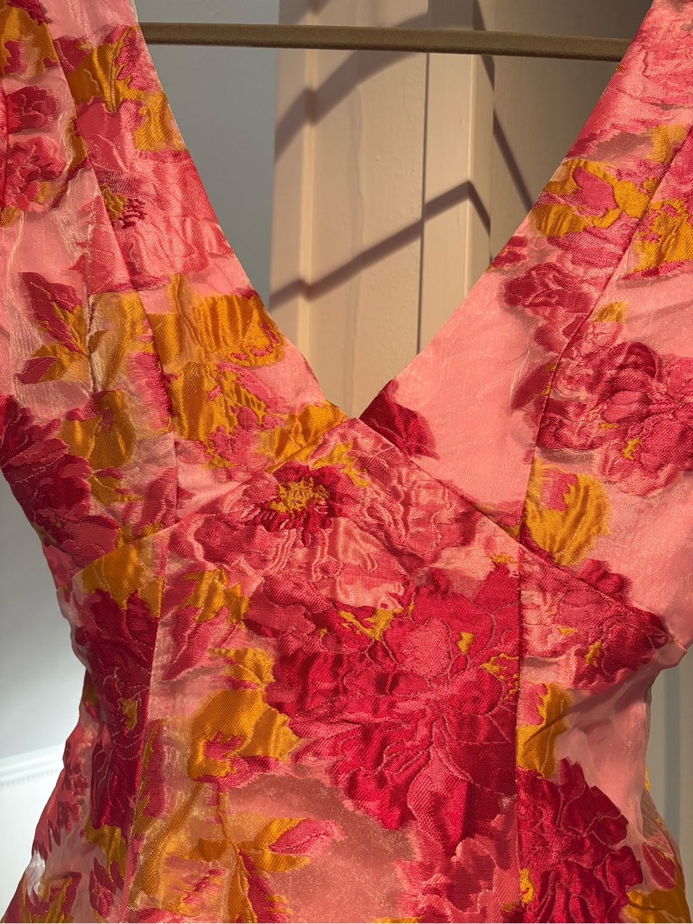Showpo Brailey Jacquard Mini Dress Size 4 - Picture 2 of 7